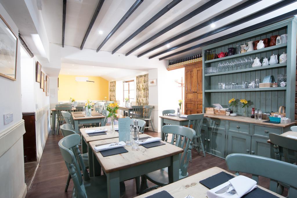 The Bluebell Hotel Helpston Buitenkant foto