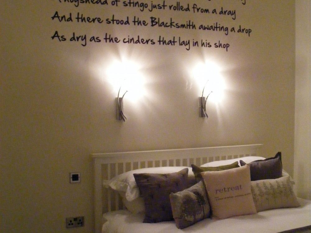 The Bluebell Hotel Helpston Buitenkant foto